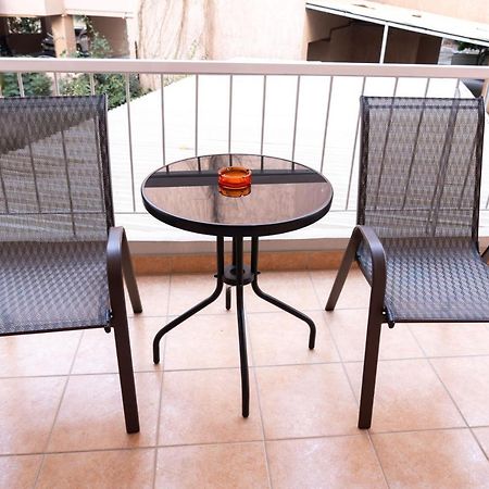 The Whole Packet A5 Center With Parking Apartment Larissa Exterior photo