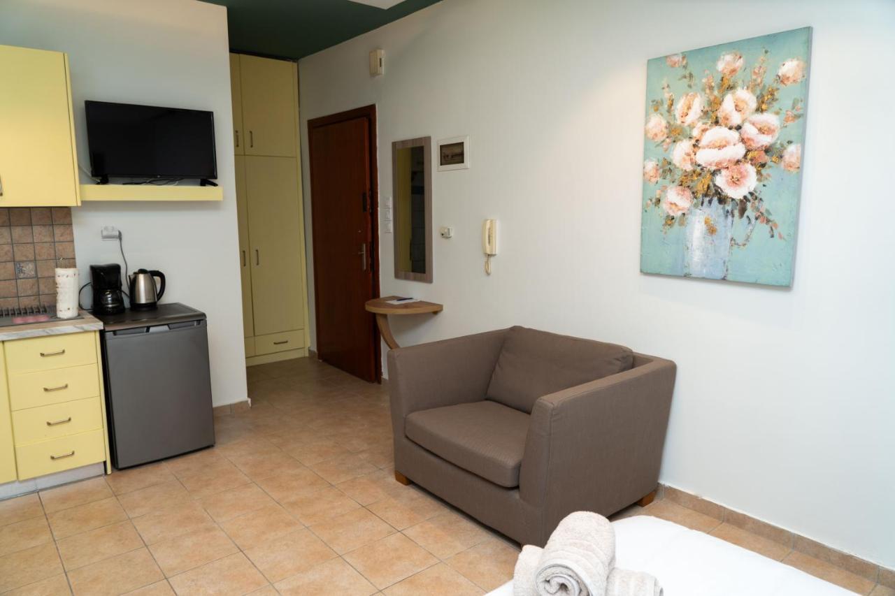 The Whole Packet A5 Center With Parking Apartment Larissa Exterior photo