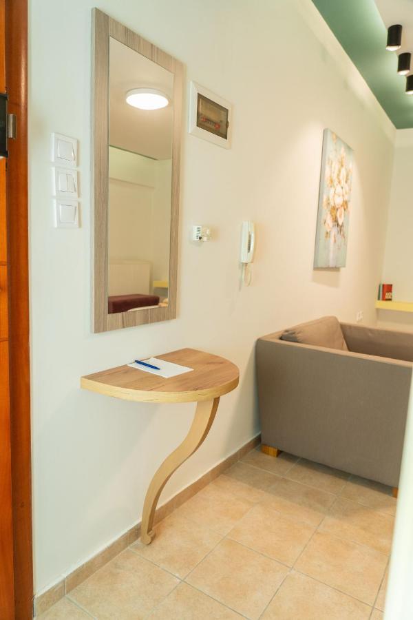 The Whole Packet A5 Center With Parking Apartment Larissa Exterior photo
